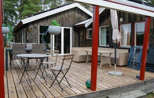 Musko House | Nice Home In Muskö With Wifi