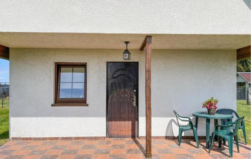 gmina Bedzino House | Nice Home In Podamirowo With Lake View