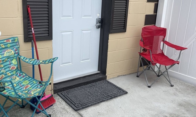 Town N County Park Bed & Breakfast | nice space to relaxing