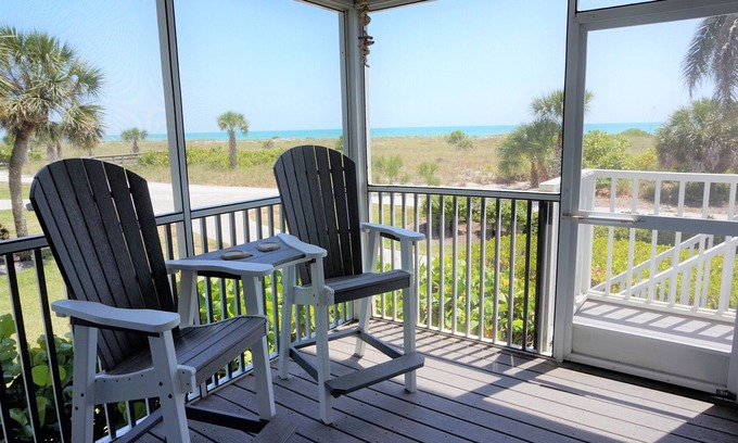 Englewood Villa | Nicely Decorated Villa Great location, Great View waiting for you! B3712A