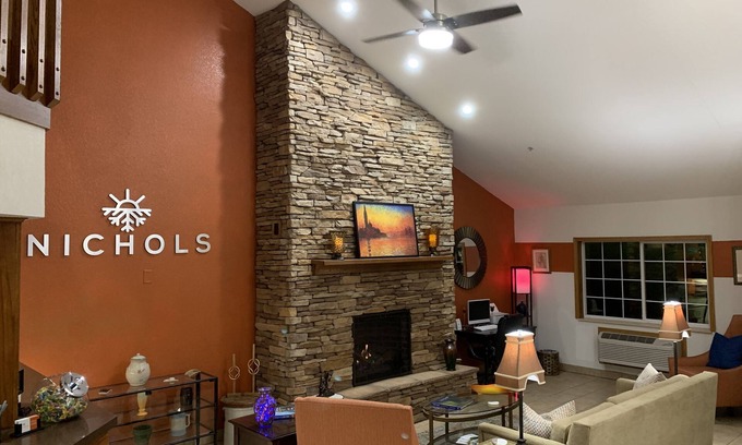 Red Wing Hotel | Nichols Inn of Red Wing