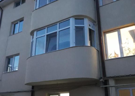 Craiova Apartment | Nicolae Romanescu Park