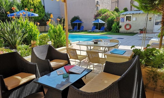 Agia Marina Apartment | Nicolas Studios & Apartments