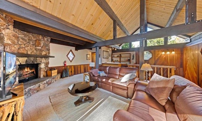 Tahoe Sierra Estates House | Nightingale Retreat by Tahoe Getaways - 3BR, Close to Tahoe City, Walk to Bike Path & Private Beach Access