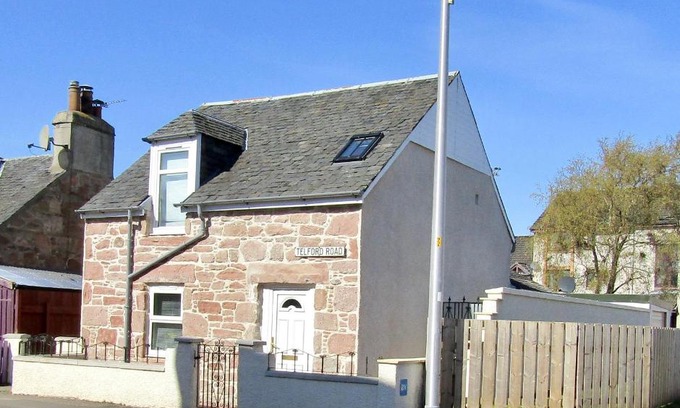 Inverness Apartment | No 10 The Cottage