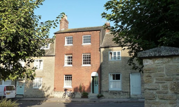 Bridport Apartment | No 27