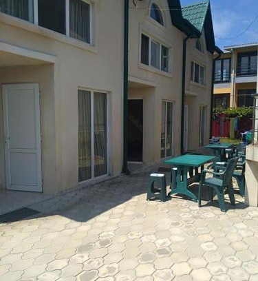 Ureki Apartment | Nona's Cottages
