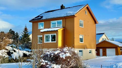 Ballstad Ski Chalet | Nonstinden View Lofoten