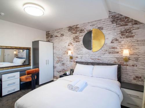 Sheffield House | Norfolk Heritage Park Rooms - Sheffield