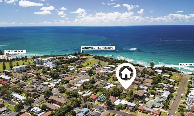 Mid North Coast Waterfront Villa | Norfolk Hideaway - Port Macquarie | Easy walk to Ocean and Beaches
