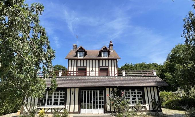 Dives-sur-Mer House | Normandy Domain with pool (16 people)