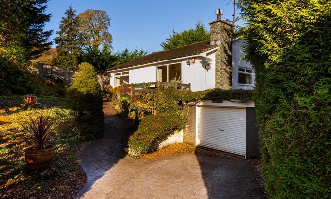 Lakeside House | Nutwood