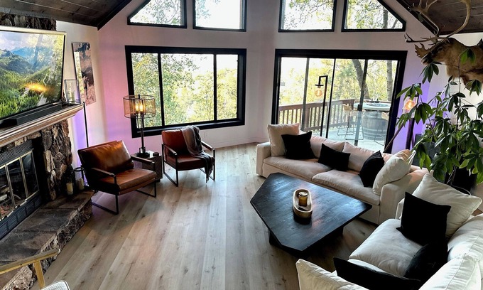Lake Arrowhead Ski Chalet | Oasis, Epic Views, Gym, Speakeasy, Cold Plunge!