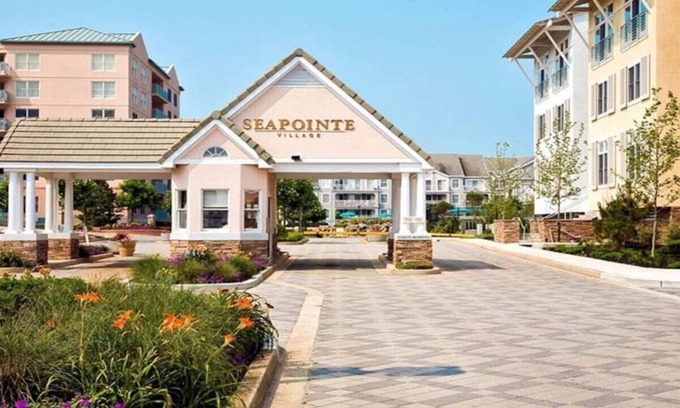 Diamond Beach Condo | OCEAN FRONT BLDG-RENOVATED 2BDRM/2 FULL BATH - Seapointe Village W/Private Beach