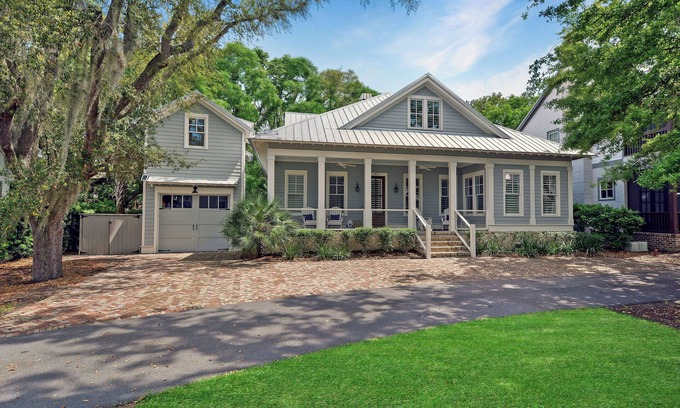 Jekyll Island House | Ocean Oaks 10 - beautiful home steps away from the beach