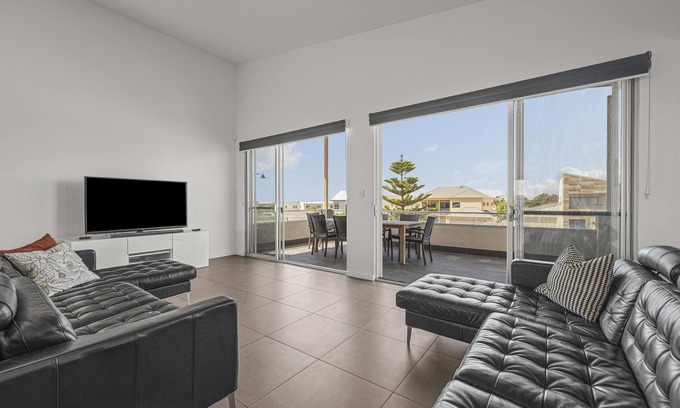 Sellicks Beach House | Ocean Outlook ~ Sellicks Beach - Welcome To Your Dream Holiday Home In Sellicks Beach