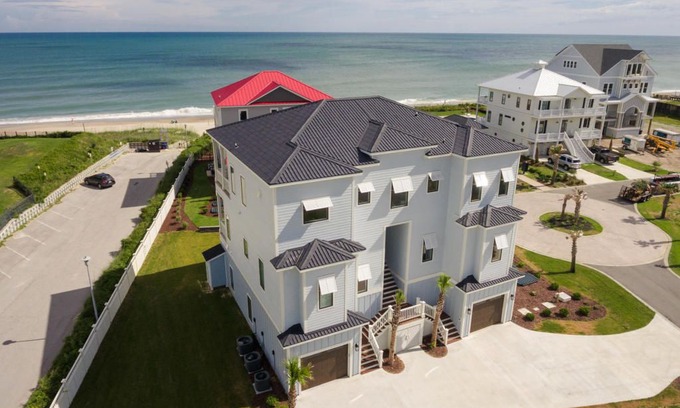 Salter Path House | Ocean Pearl: Sleeps 14 7 BR / 5 BA house in Indian Beach
