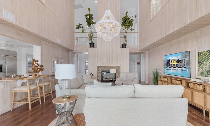 South Island House | Ocean View and Steps to the Beach - Happy Horizons - LVR