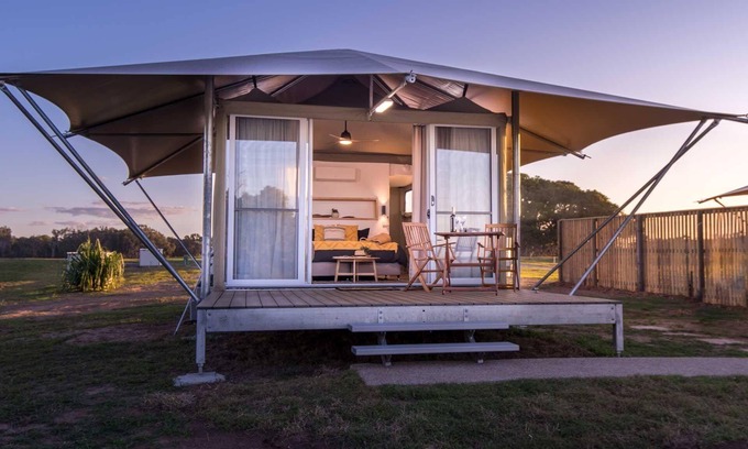 Rules Beach Apartment | Ocean View Beachfront Glamping Tents - Ocean View Beachfront Glamping Tent