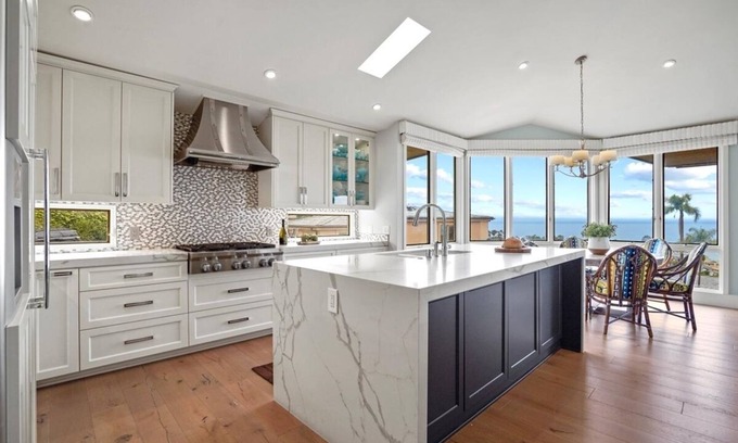 Emerald Bay House | Ocean View, Golf Cart, Elevator, Private, Gated Community, Emerald Bay β±π