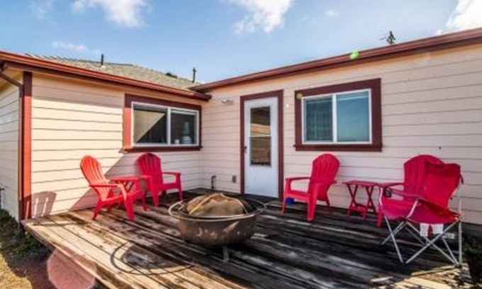 Pescadero House | Ocean view guesthouse just minutes from the beaches.
