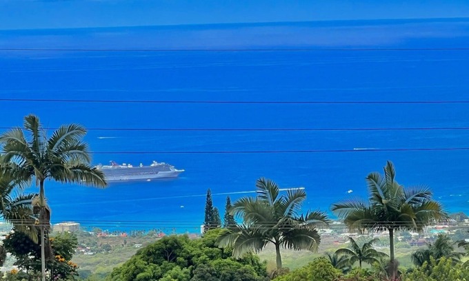 Holualoa House | Ocean View - King Bed✨nSelf Checkin and Out - Private Entry and Private Lanai