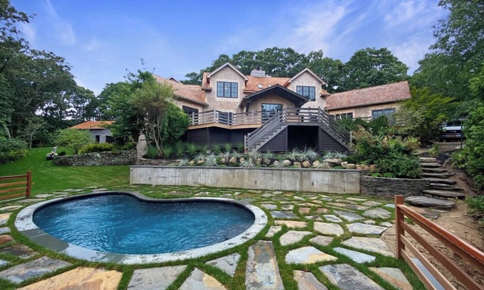 Montauk House | Ocean views, Beach Access, Designer Hither Hills House.
