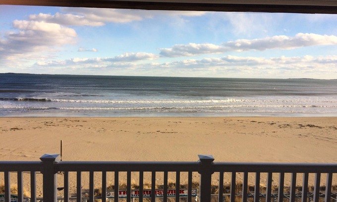 Old Orchard Beach Condo | Oceanfront condo! Steps to 7 mile beach & downtown OOB. 3rd floor w/elevator