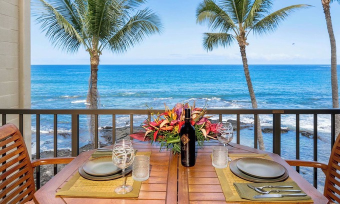 Kailua-Kona Condo | Oceanfront Luxury! - Affordable Oceanfront Condo Now with A/C!