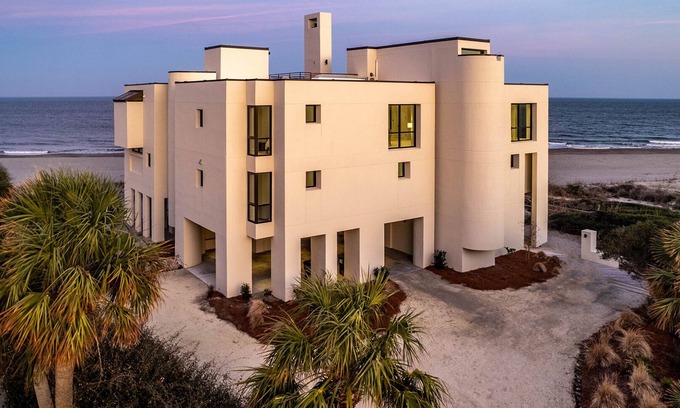 Georgetown County House | Oceanfront modern dream home