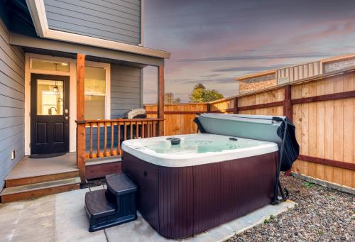 Depoe Bay House | Oceanview Includes Arcade the Whale Tale and Arcade!
