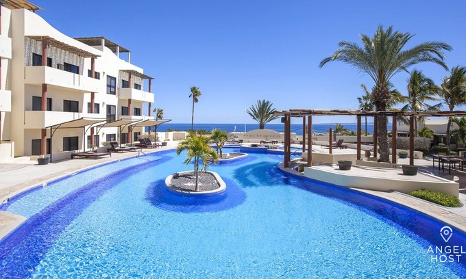 La Ventana Condo | Oceanview Stay, Satellite Internet, Steps to Beach