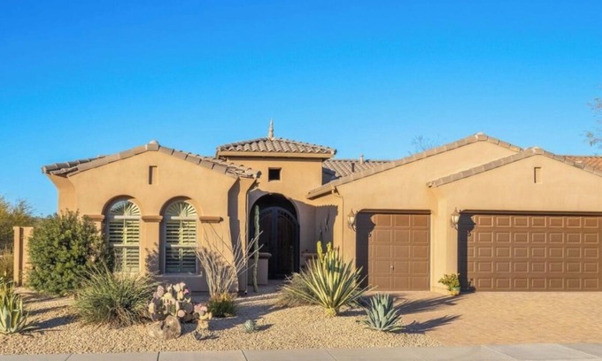 Estrella Mountain Ranch House | Ocotillo Escape 4BR, Pool, Hottub, Putting Green