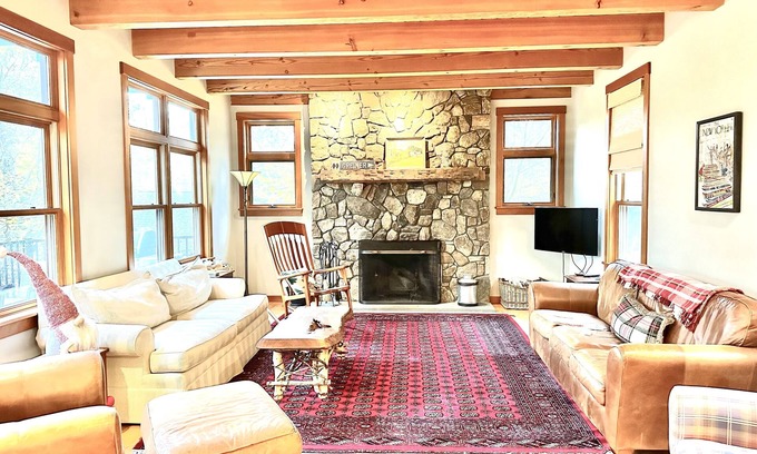 Ludlow House | Okemo Private Home Snowshoe Lodge Ludlow, VT