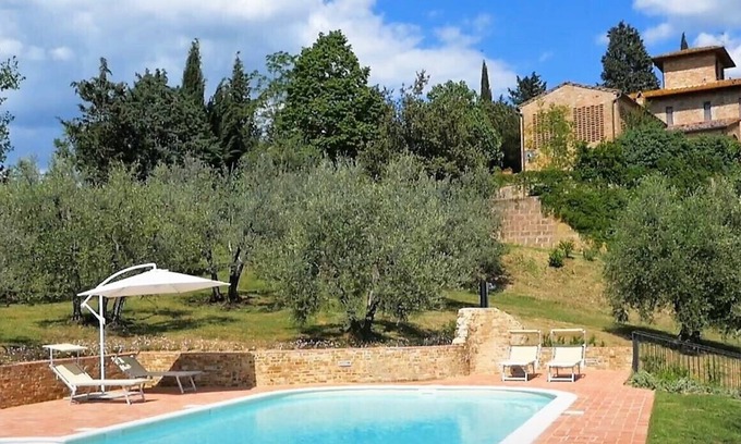 Certaldo Villa | Old villa nestled in the hills of Chianti