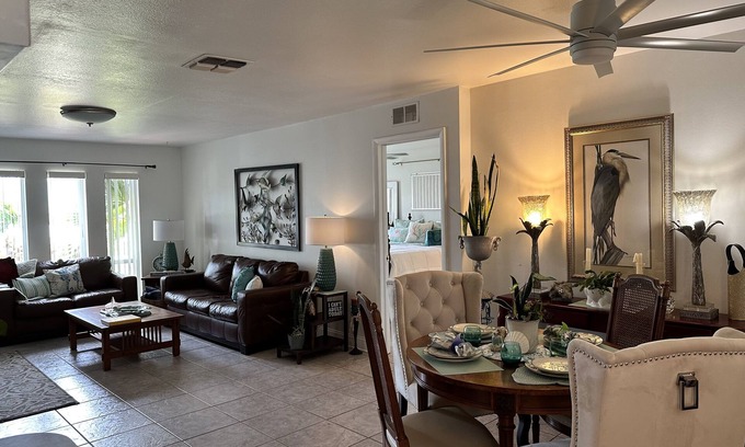 Largo House | One mile from the Indian Rocks Beach