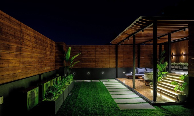 New Delhi Condo | Onnyx Rooftop Luxury Penthouse, Centrally Located in New Delhi
