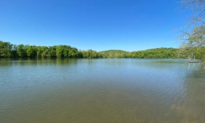 Kingston Cottage | "Open Air Villa" RV Lodge and Guest Home