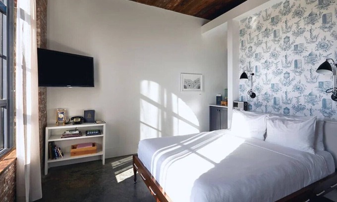Williamsburg Hotel | Open Layout Studio l Wythe Hotel l King Bed & Local Feel