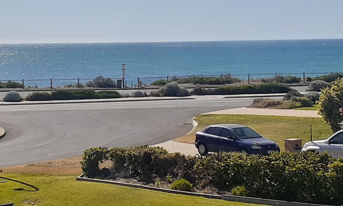 Shoalwater House | Opposite the Stunning Shoalwater Marine Park