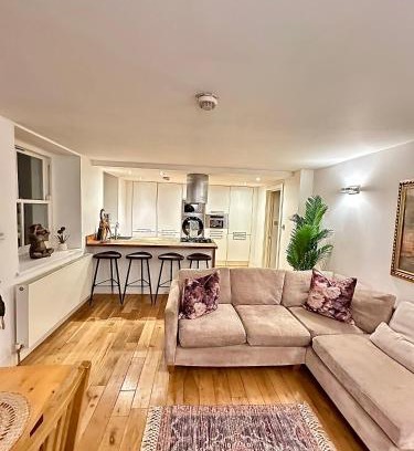 Bromley North Apartment | Opulent oasis in London