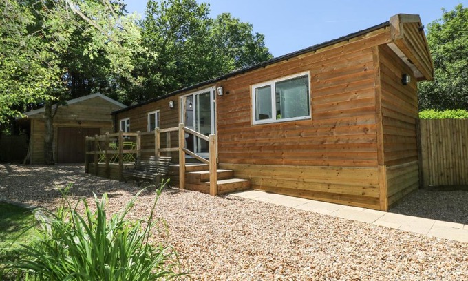 Staplefield House | Orchard Lodge