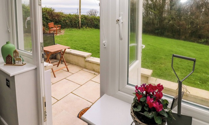 Pembroke Cottage | Orchard View