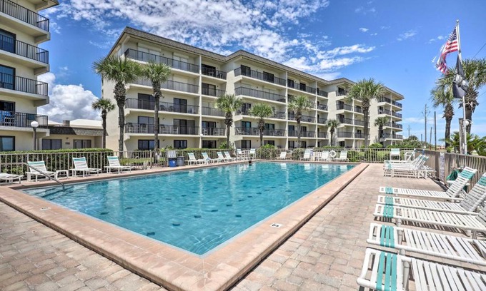Ormond-by-the-Sea Apartment | Ormond Beach Condo with Balcony and Views