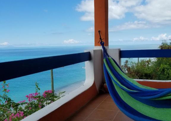 Johnson's Point Hotel | Orrie's Beach Bar and Hotel