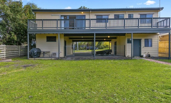 Inverloch House | Oscar's