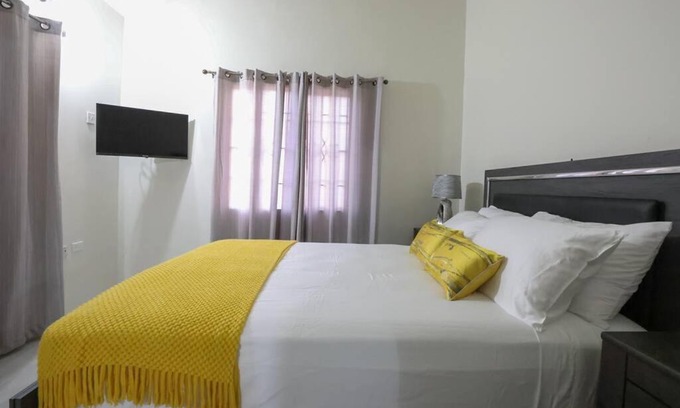 Discovery Bay House | Osmax Oasis 2 bedrooms near Puerto Seco Beach
