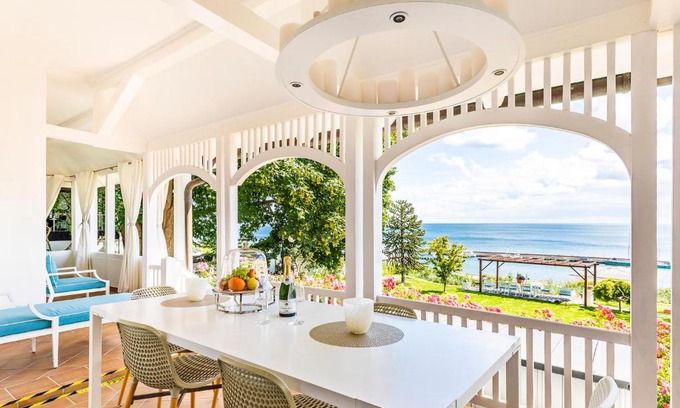 Sassnitz Apartment | Ostseeresidenz Angelika mit Terrasse und Meerblick
