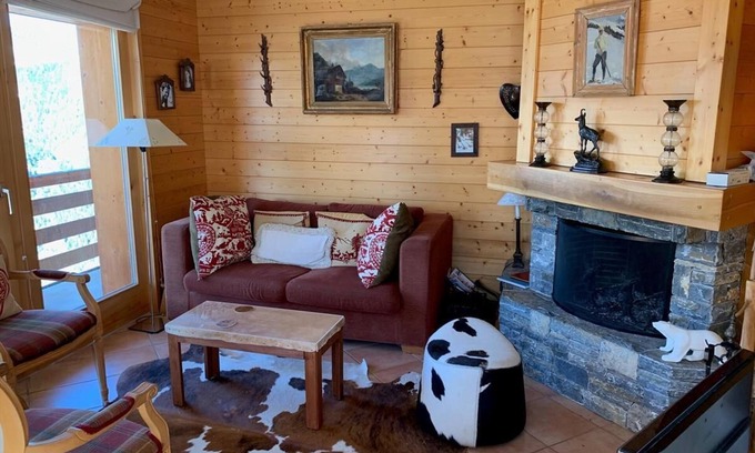 St. Luc Apartment | Outside : apartment for 5 persons, terrace with garden furniture, very nice panoramic view from the