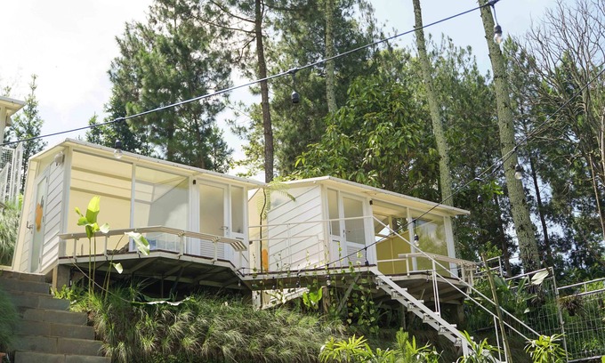 Ciumbuleuit Cabin | Over Easy Glamping Site